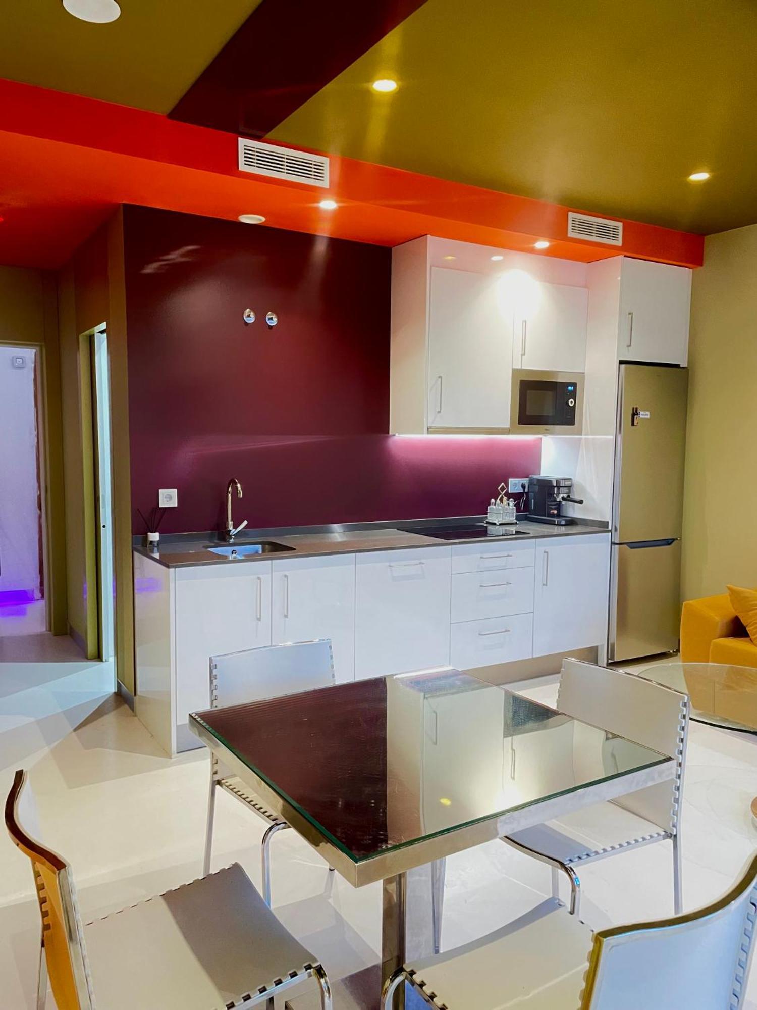 Lahola Glam Suites توريمولينوس المظهر الخارجي الصورة