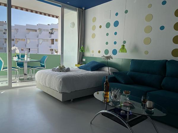 Lahola Glam Suites توريمولينوس المظهر الخارجي الصورة