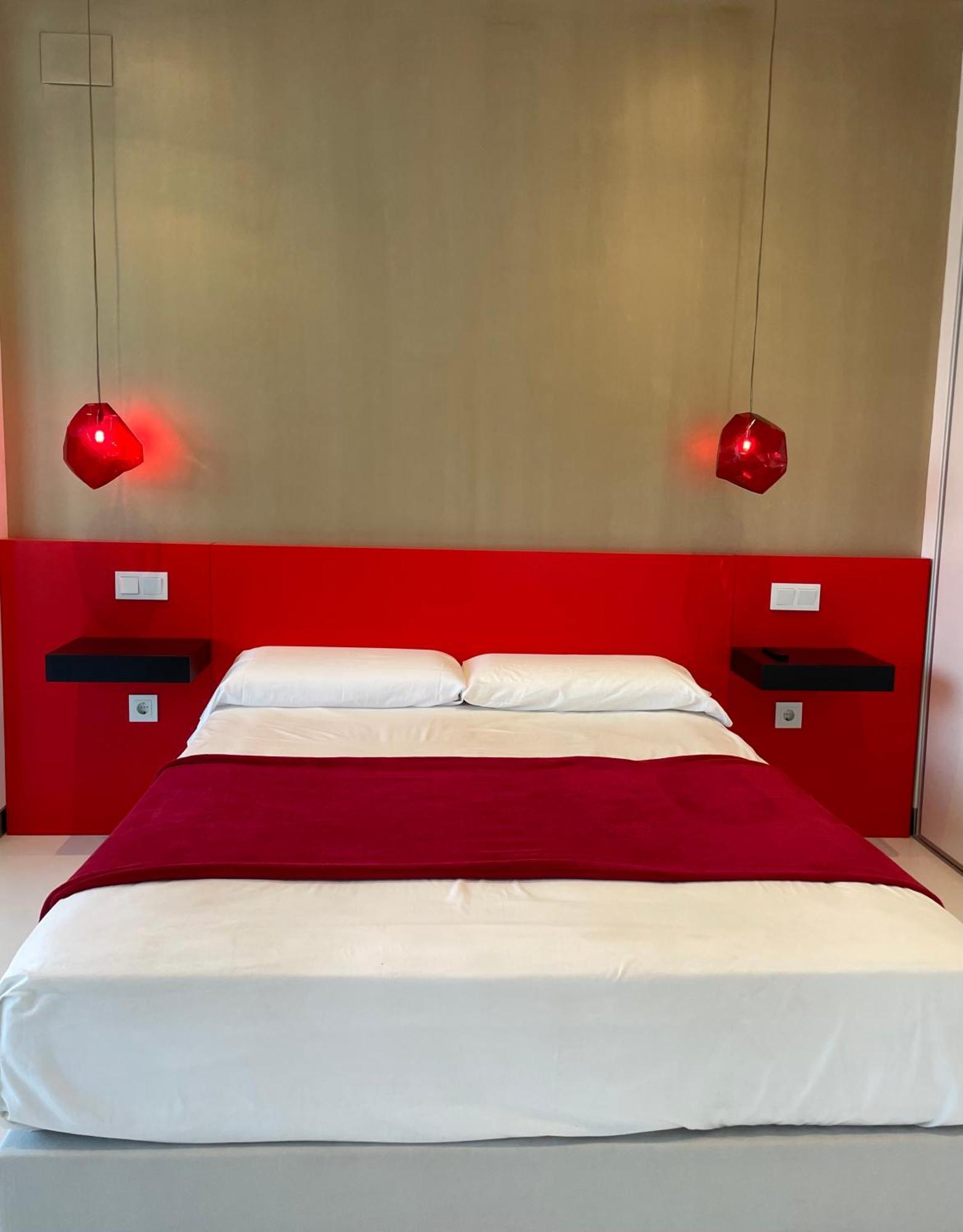 Lahola Glam Suites توريمولينوس المظهر الخارجي الصورة