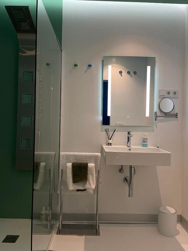 Lahola Glam Suites توريمولينوس الغرفة الصورة