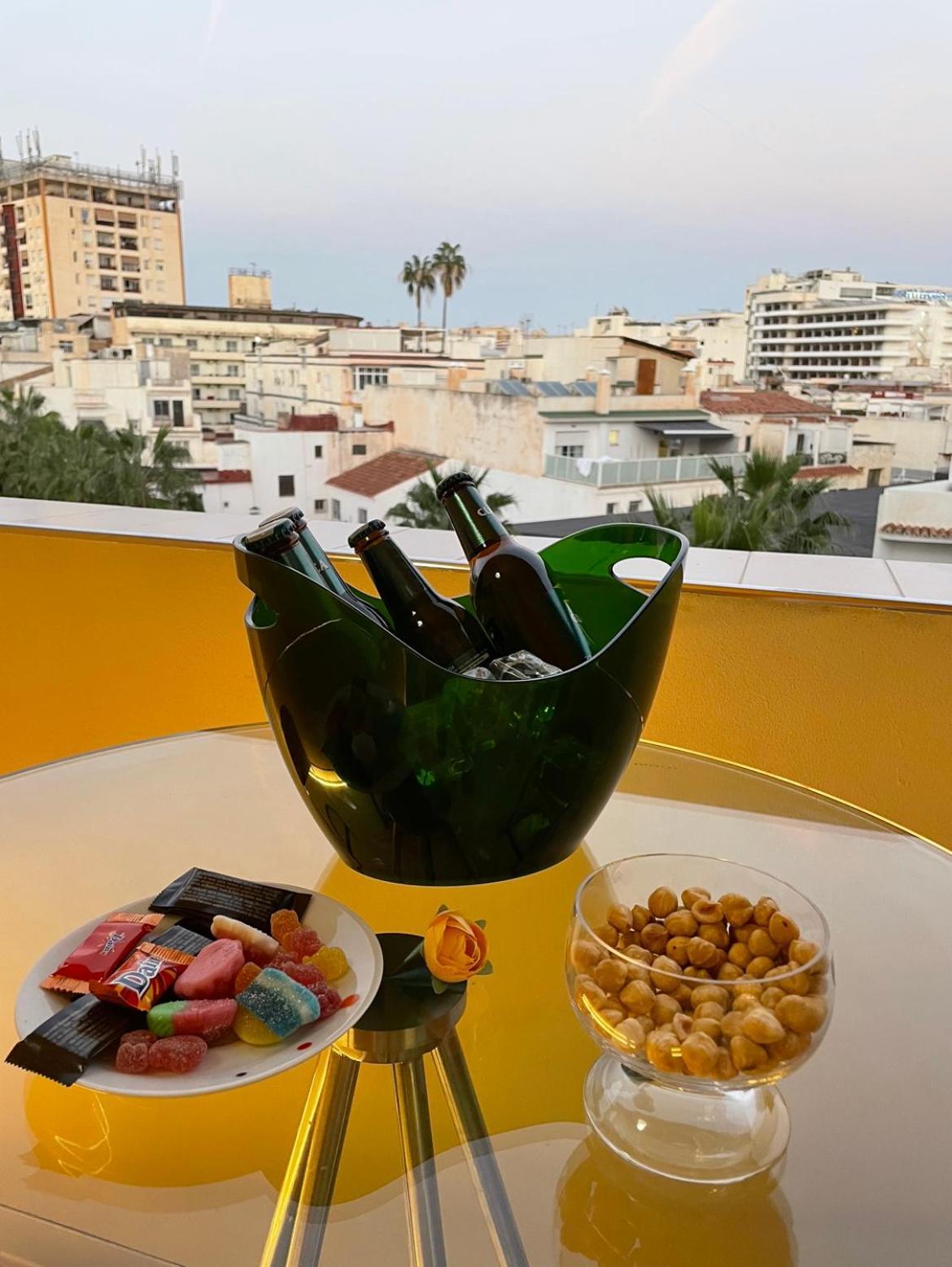 Lahola Glam Suites توريمولينوس الغرفة الصورة