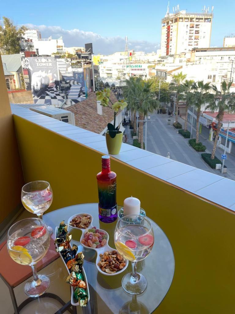 Lahola Glam Suites توريمولينوس الغرفة الصورة
